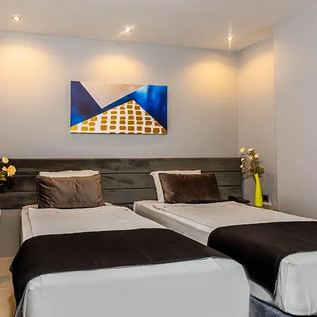 Lorem Αττάλεια